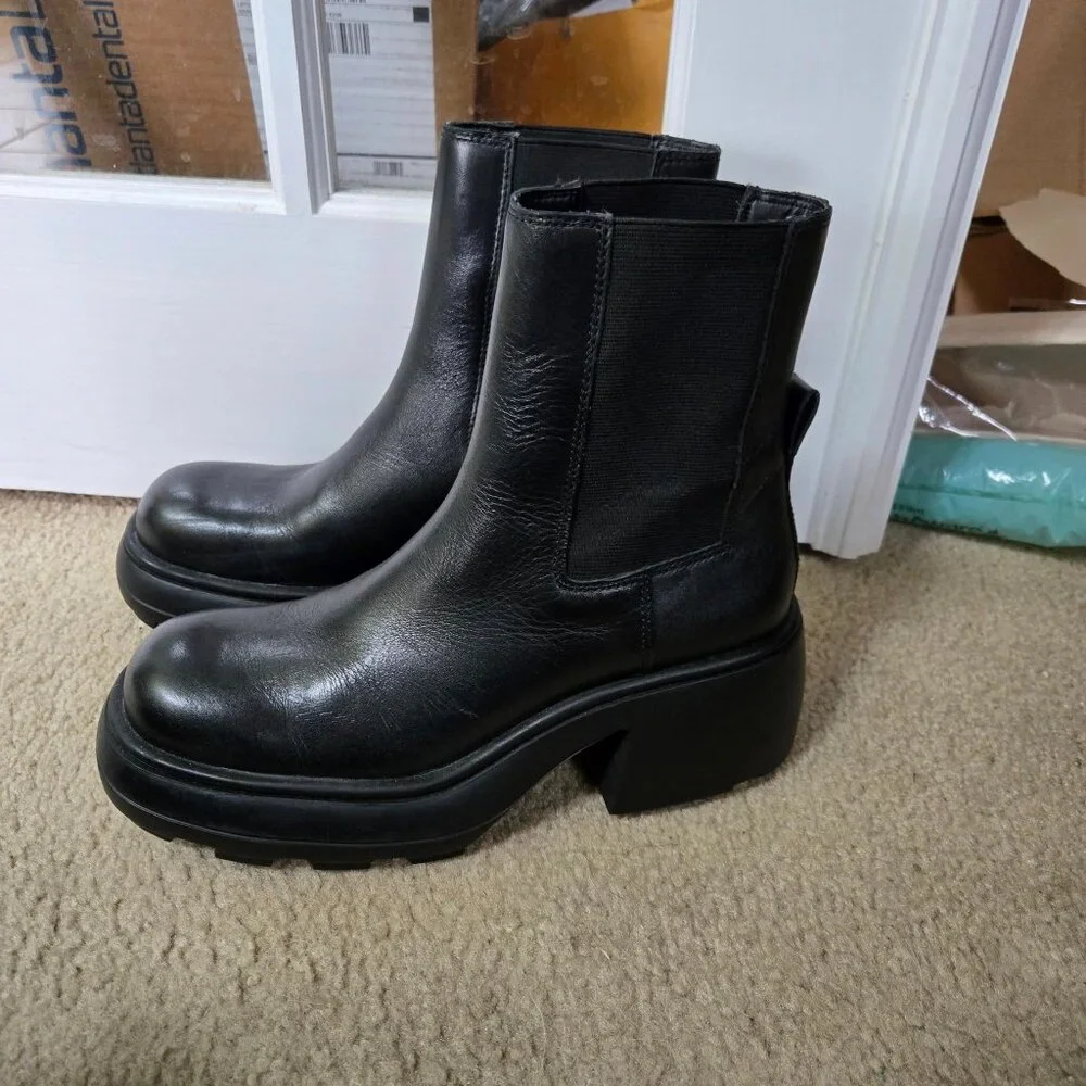 Zara Black Platform Chelsea Boots